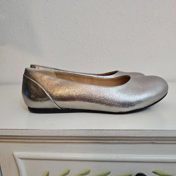 Softwalk Sonoma Womens Sz 6.5 Platinum Leather Slip On Ballet Flats Comfort Shoe - Picture 5 of 10